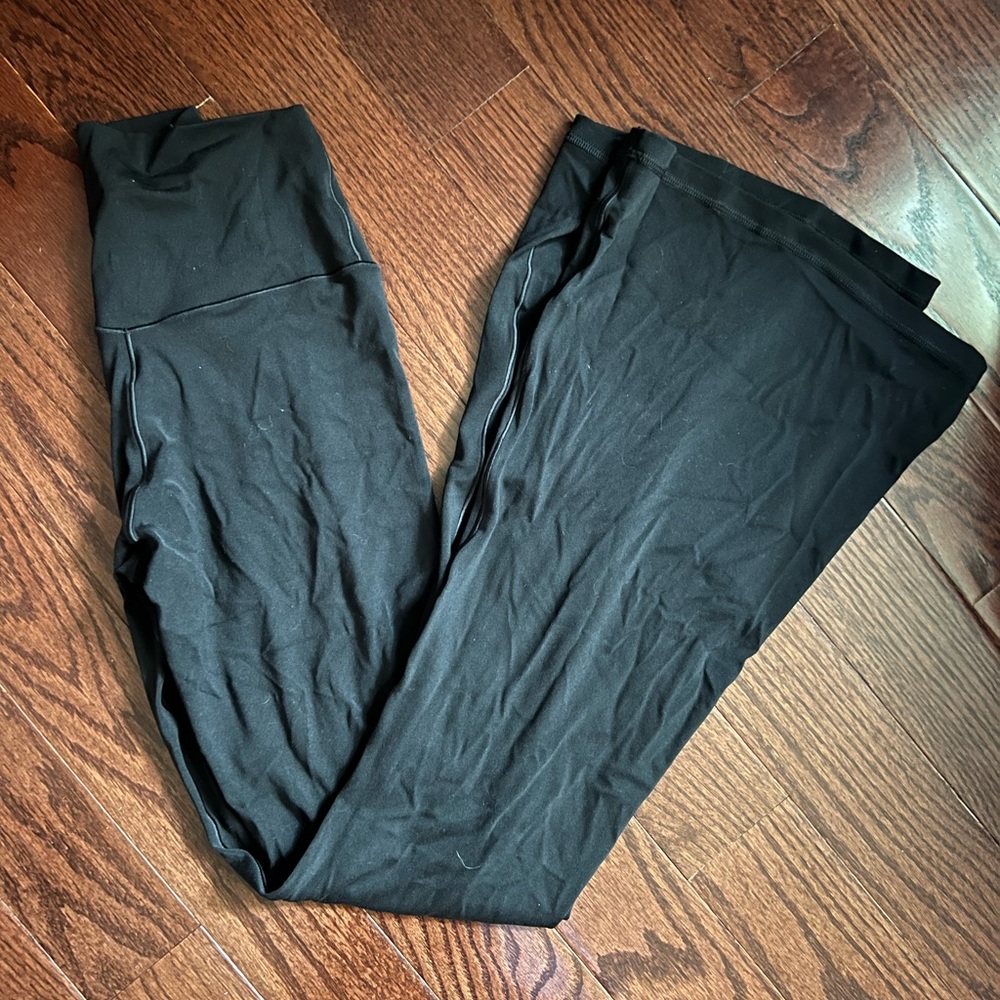 Aerie Crossover Flare Leggings Size M